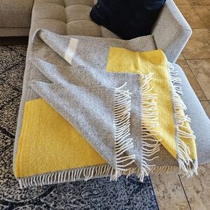 Stabo 100% Wool Throw Blanket British made Yellow and Gray